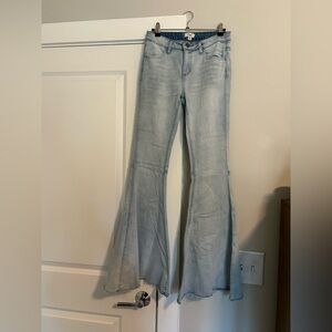 Women’s Flare Jeans
